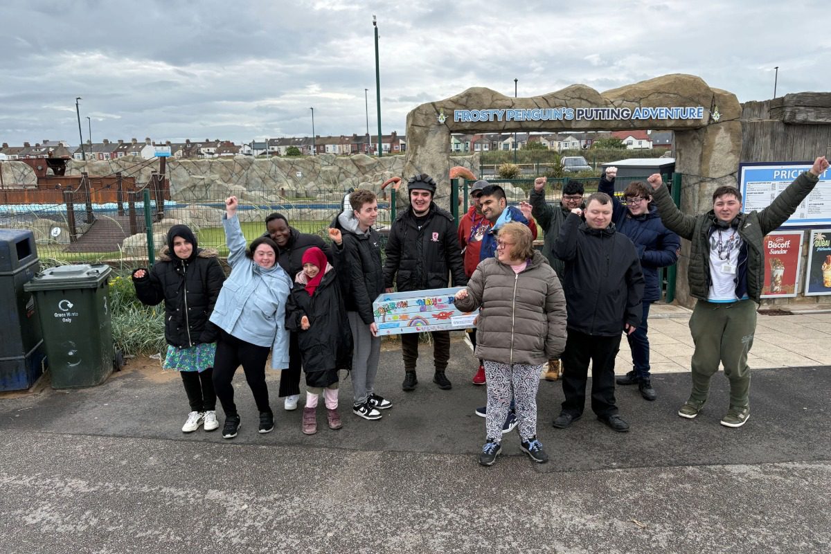 Learners launch Beach Library to reduce waste on the coastline
